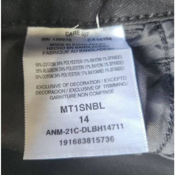 68  Wrangler black high rise skinny jeans - Picture 3 of 9